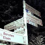 1212S 01 Am Schloss Neuhaus